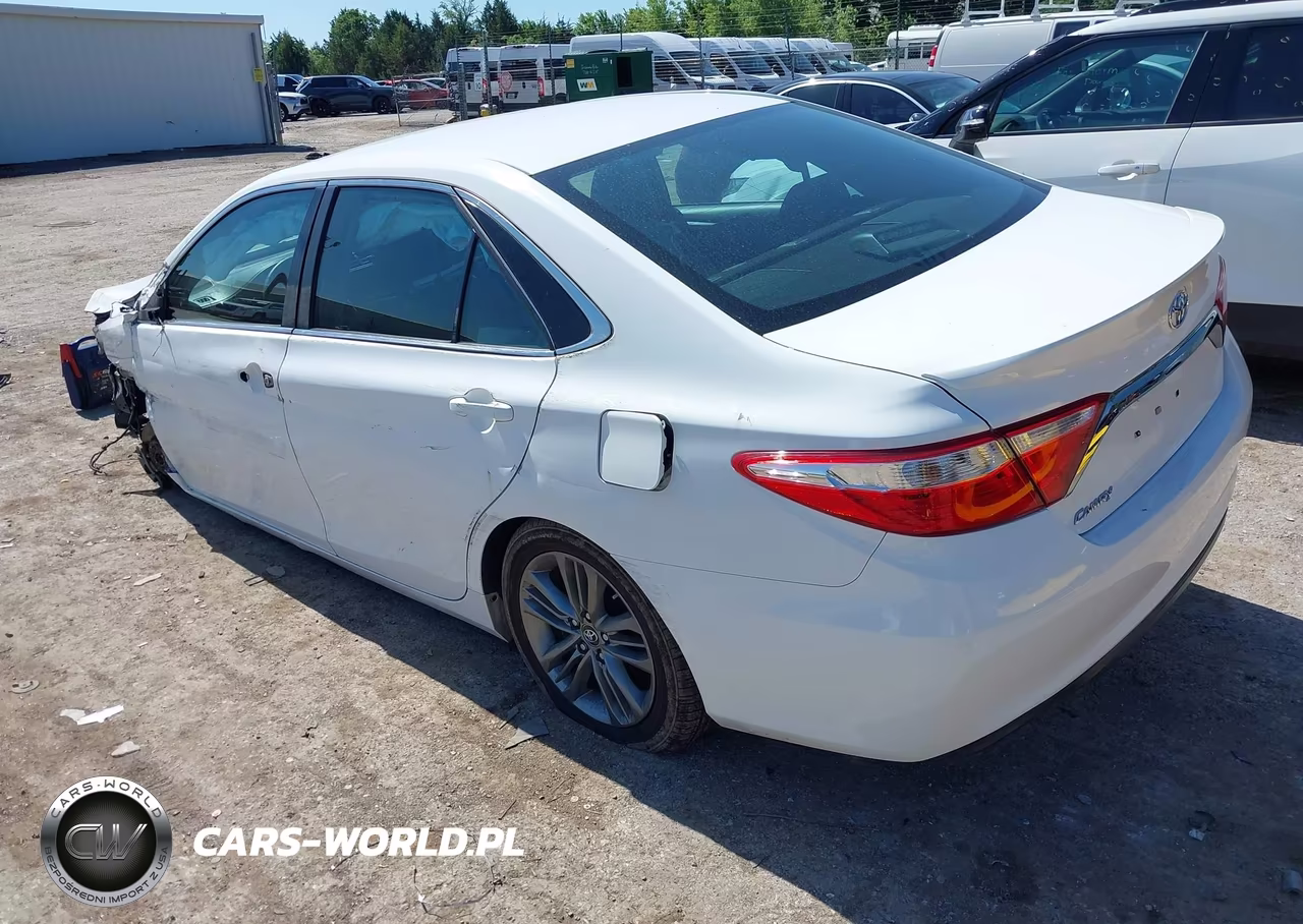 2017 Toyota Camry Se VIN:4T1BF1FK3HU683172 - 3