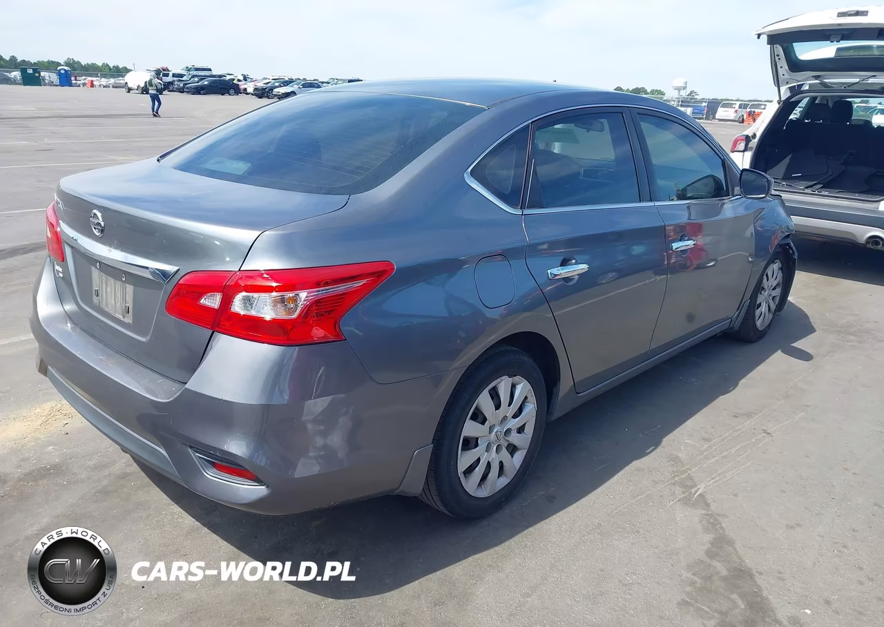 2016 Nissan Sentra S VIN:3N1AB7AP4GY286294 - 4