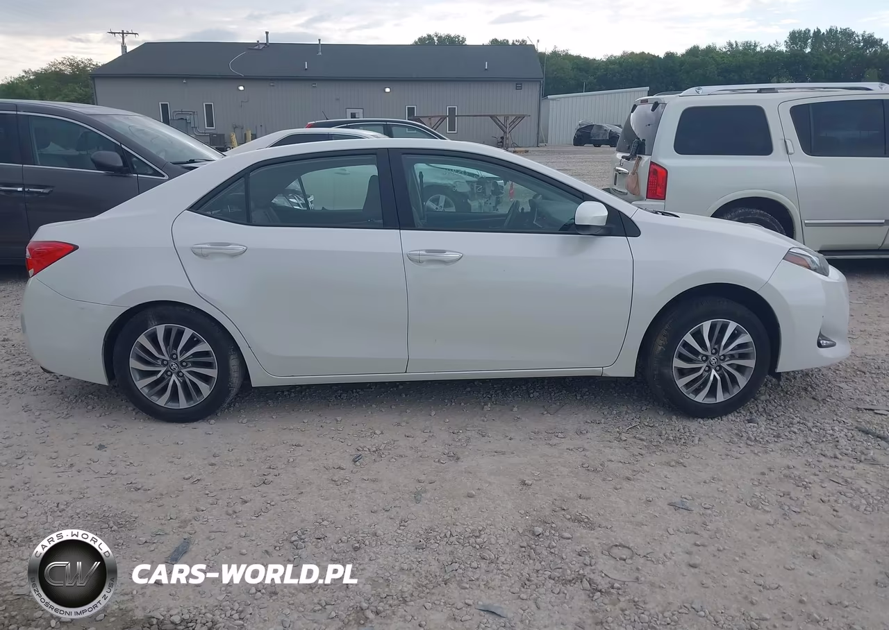 2017 Toyota Corolla Xle VIN:5YFBURHE6HP727310 - 14