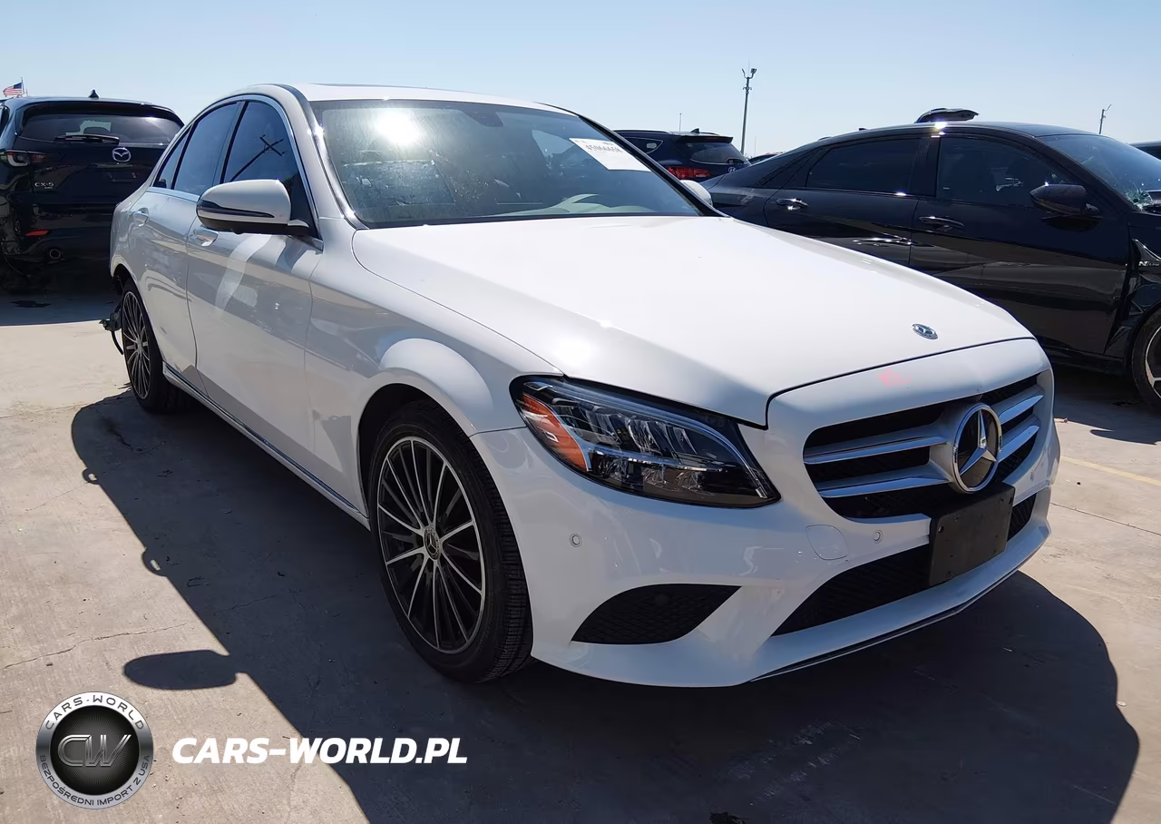 2021 Mercedes-Benz C 300 Sedan – zdjęcie 1 z 17