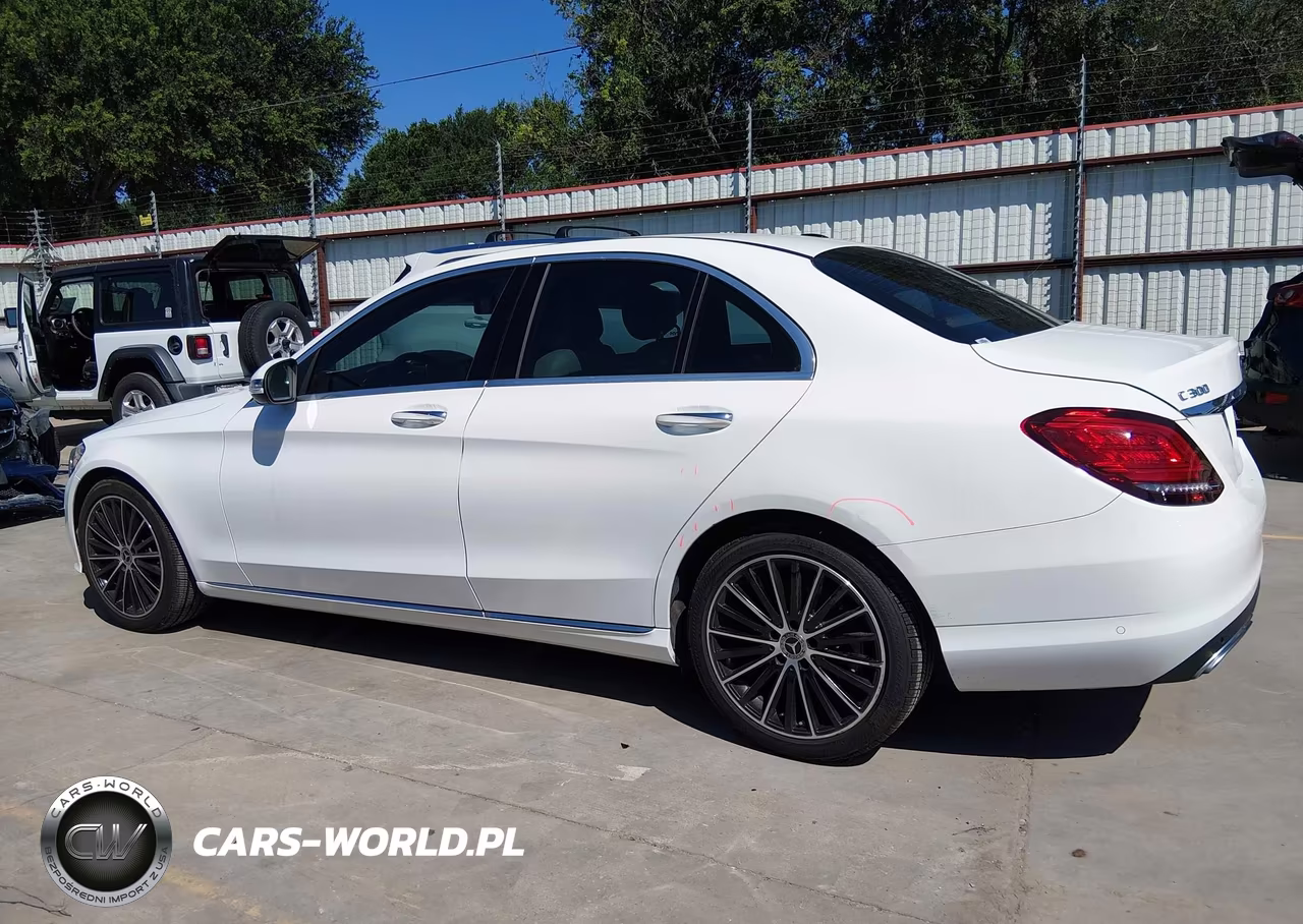 2021 Mercedes-Benz C 300 Sedan VIN:W1KWF8DB0MR648061 - 14