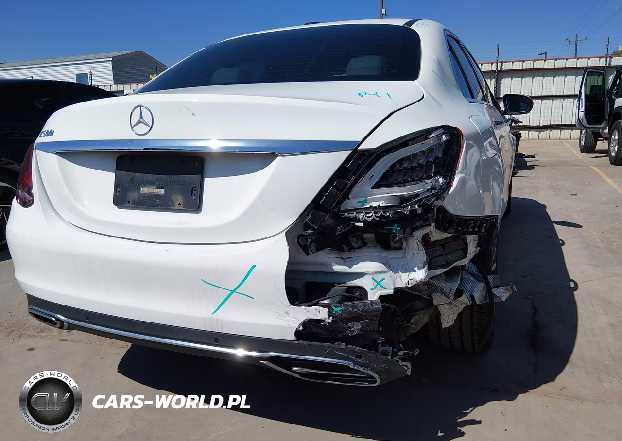 2021 Mercedes-Benz C 300 Sedan VIN:W1KWF8DB0MR648061 - 17