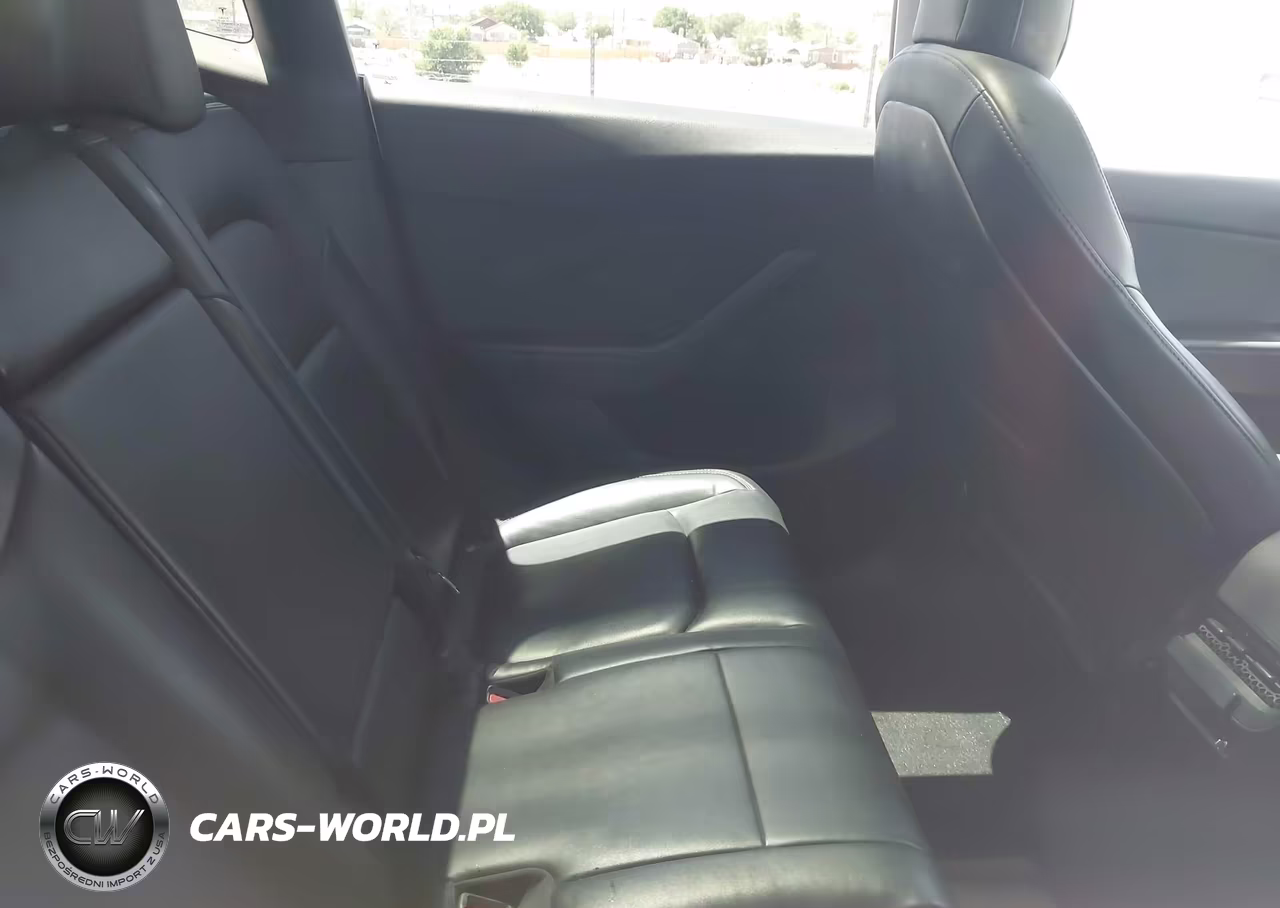 2020 Tesla Model Y Long Range Dual Motor All-Wheel Drive VIN:5YJYGDEE9LF008291 - 8