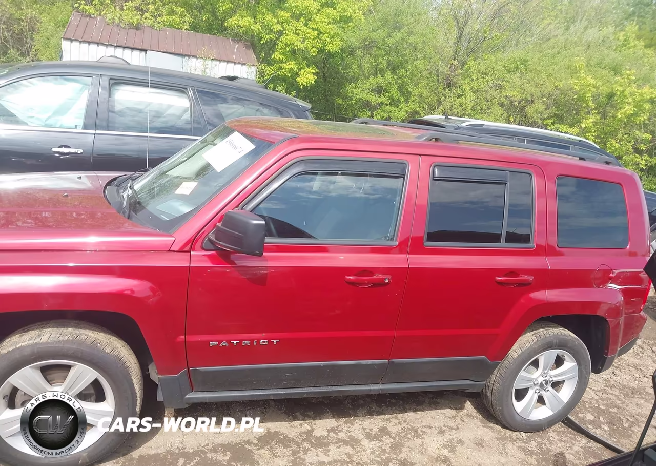 2013 Jeep Patriot Latitude VIN:1C4NJRFB3DD156256 - 13