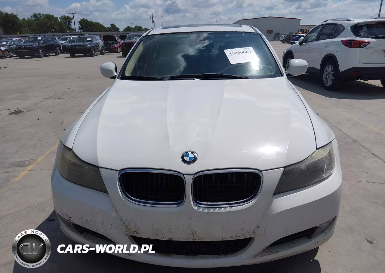 2011 BMW 328I VIN:WBAPH7G54BNN06242 - 12