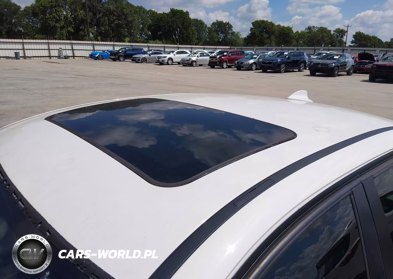 2011 BMW 328I VIN:WBAPH7G54BNN06242 - 17