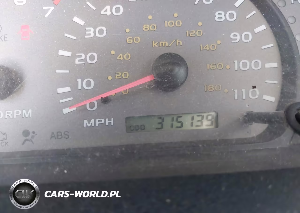 2002 Toyota Sequoia Limited V8 VIN:5TDZT38A02S114111 - 16