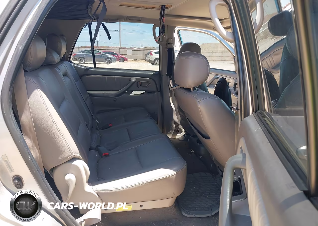 2002 Toyota Sequoia Limited V8 VIN:5TDZT38A02S114111 - 8