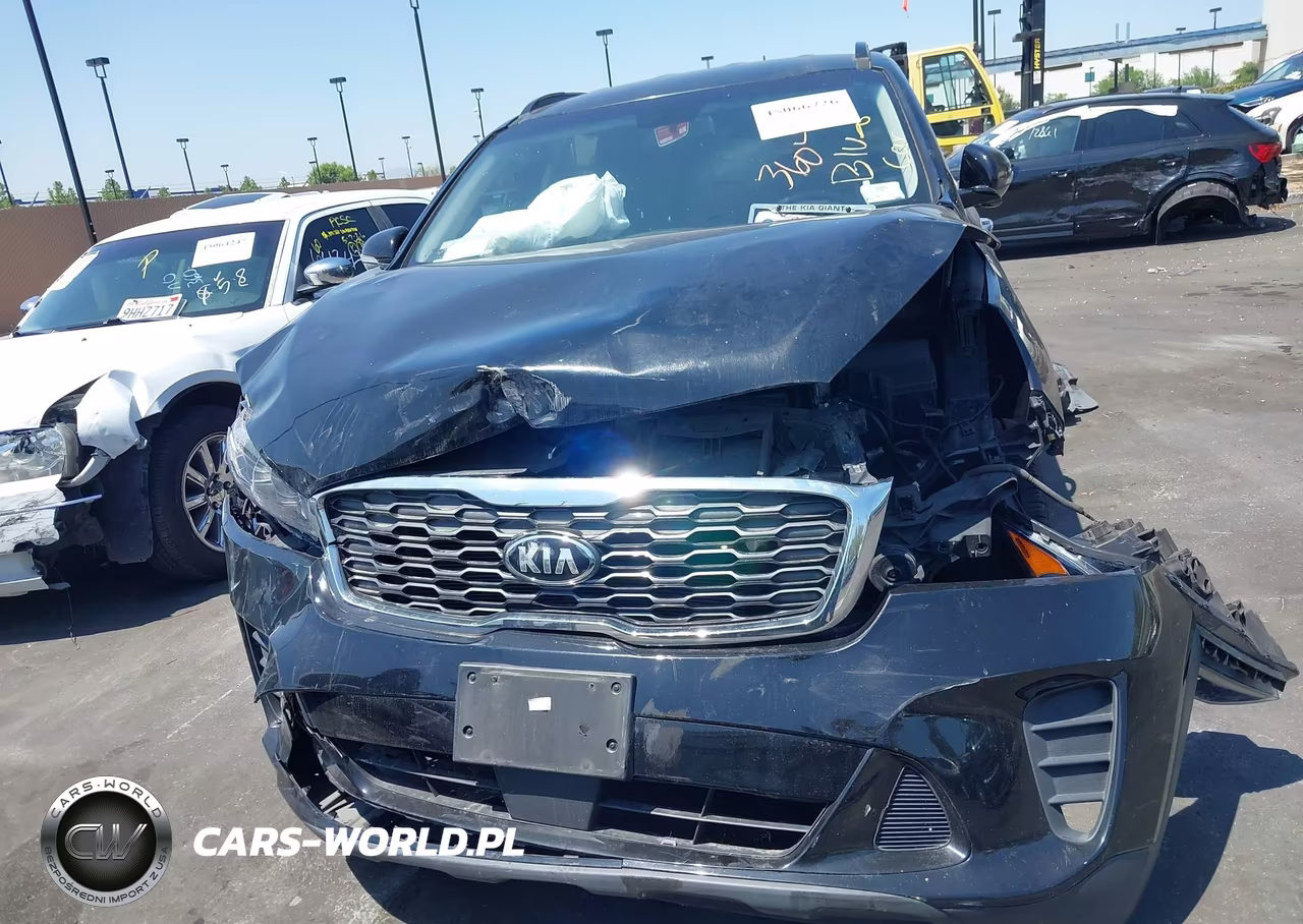 2020 Kia Sorento 3.3L S VIN:5XYPG4A59LG693757 - 13