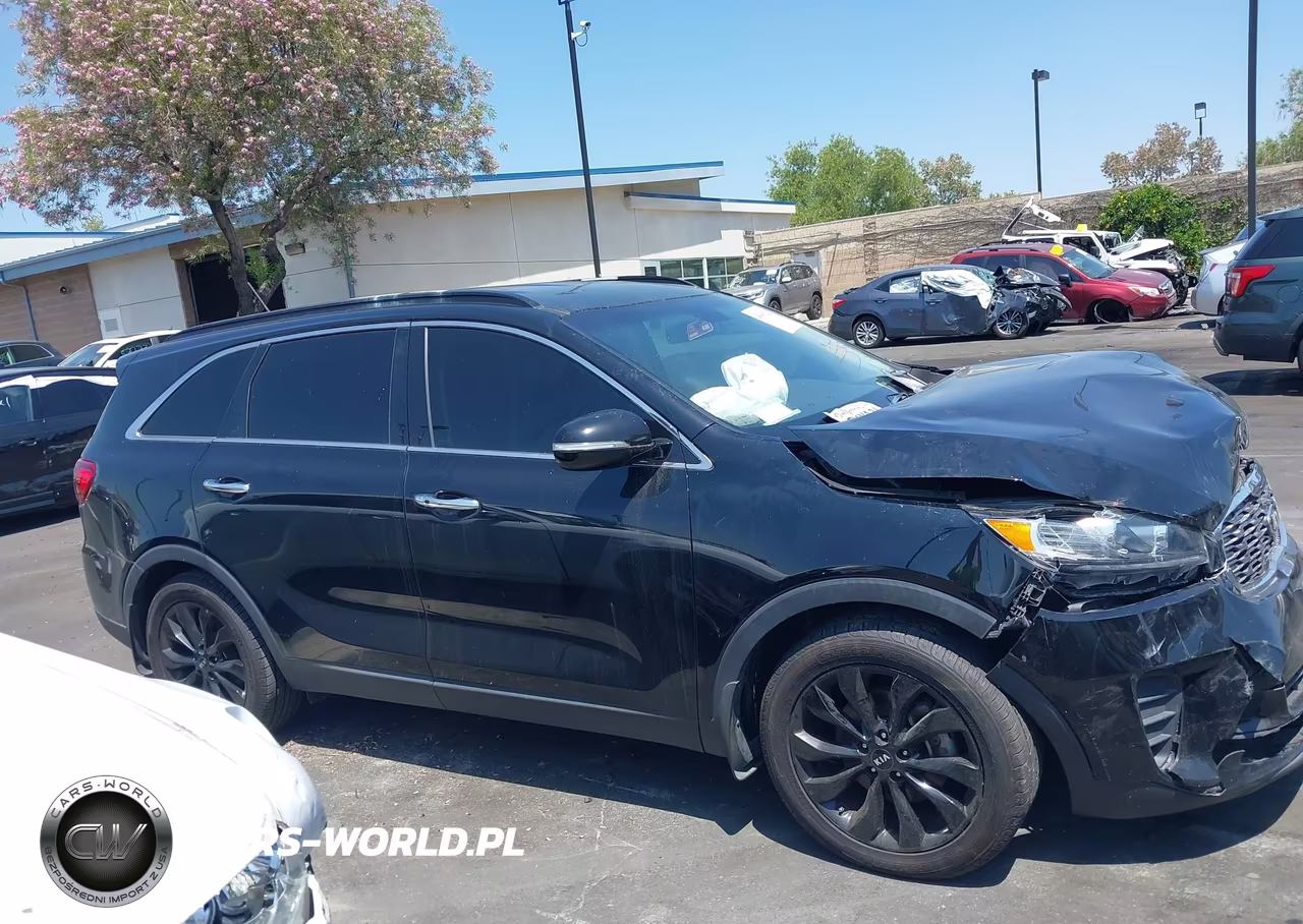 2020 Kia Sorento 3.3L S VIN:5XYPG4A59LG693757 - 14
