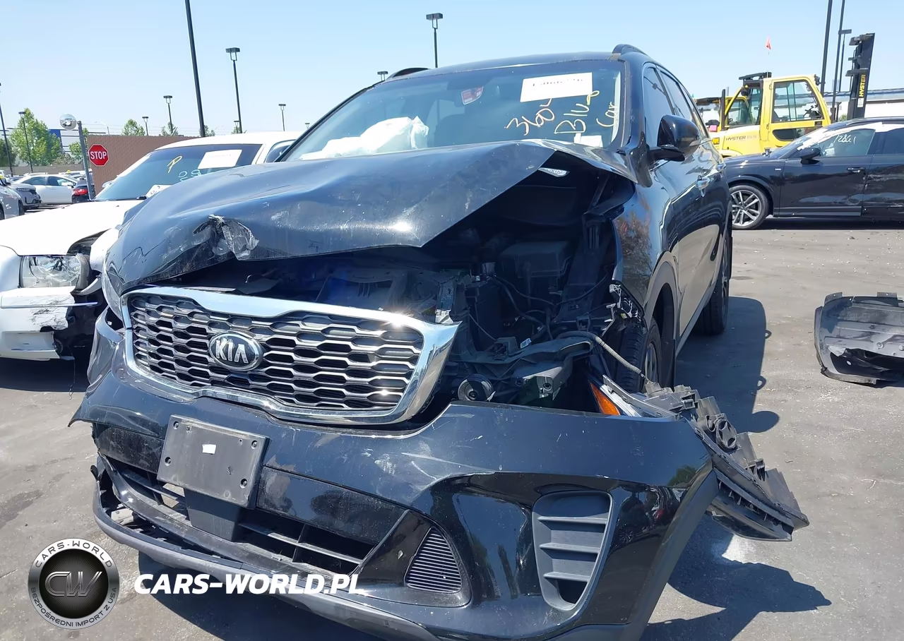 2020 Kia Sorento 3.3L S VIN:5XYPG4A59LG693757 - 6