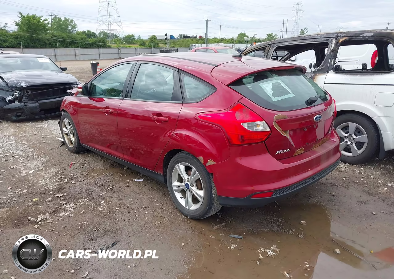 2014 Ford Focus Se VIN:1FADP3K28EL173936 - 3