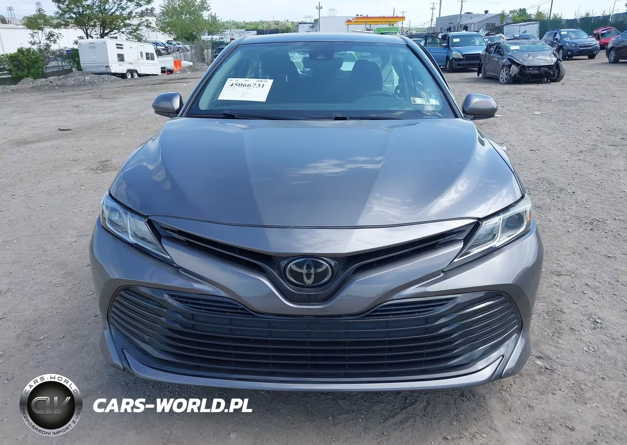 2019 Toyota Camry Le VIN:4T1B11HK3KU759444 - 11
