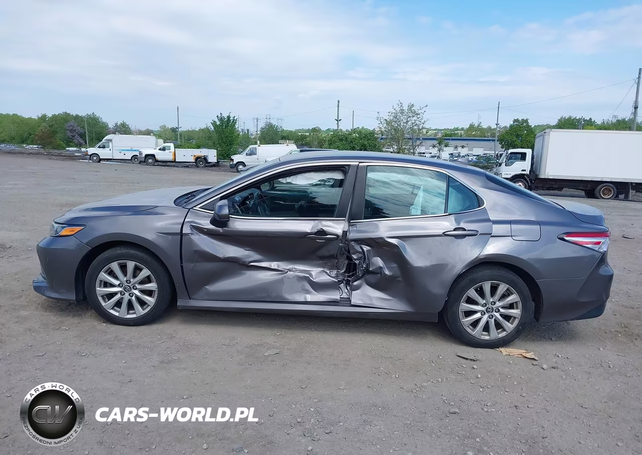 2019 Toyota Camry Le VIN:4T1B11HK3KU759444 - 13