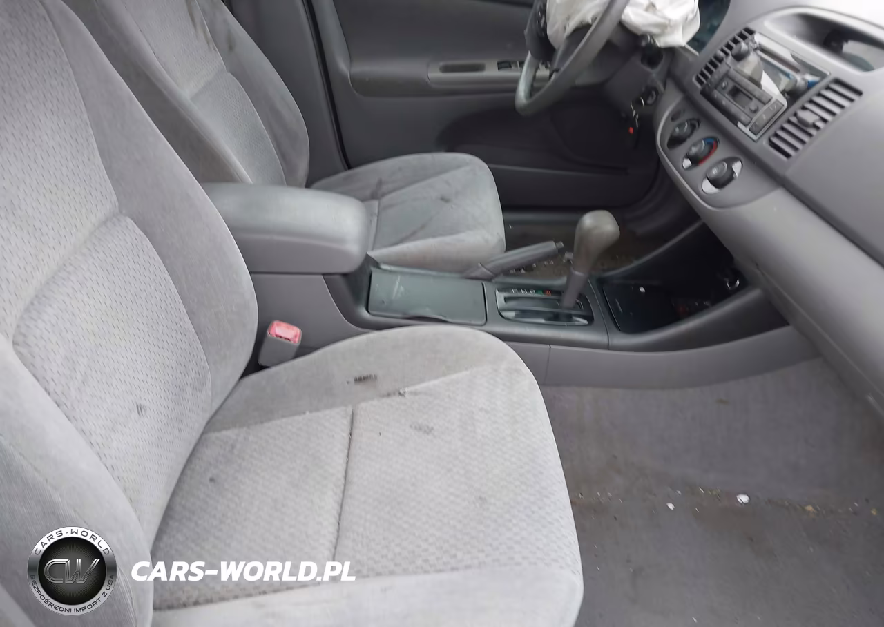 2004 Toyota Camry Le VIN:4T1BE32K94U376944 - 5