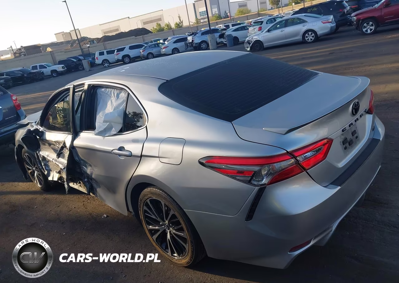 2018 Toyota Camry Se VIN:JTNB11HKXJ3036565 - 13