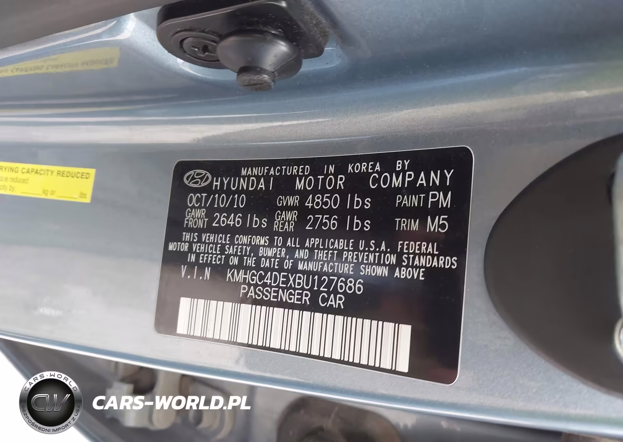 2011 Hyundai Genesis 3.8 VIN:KMHGC4DEXBU127686 - 9