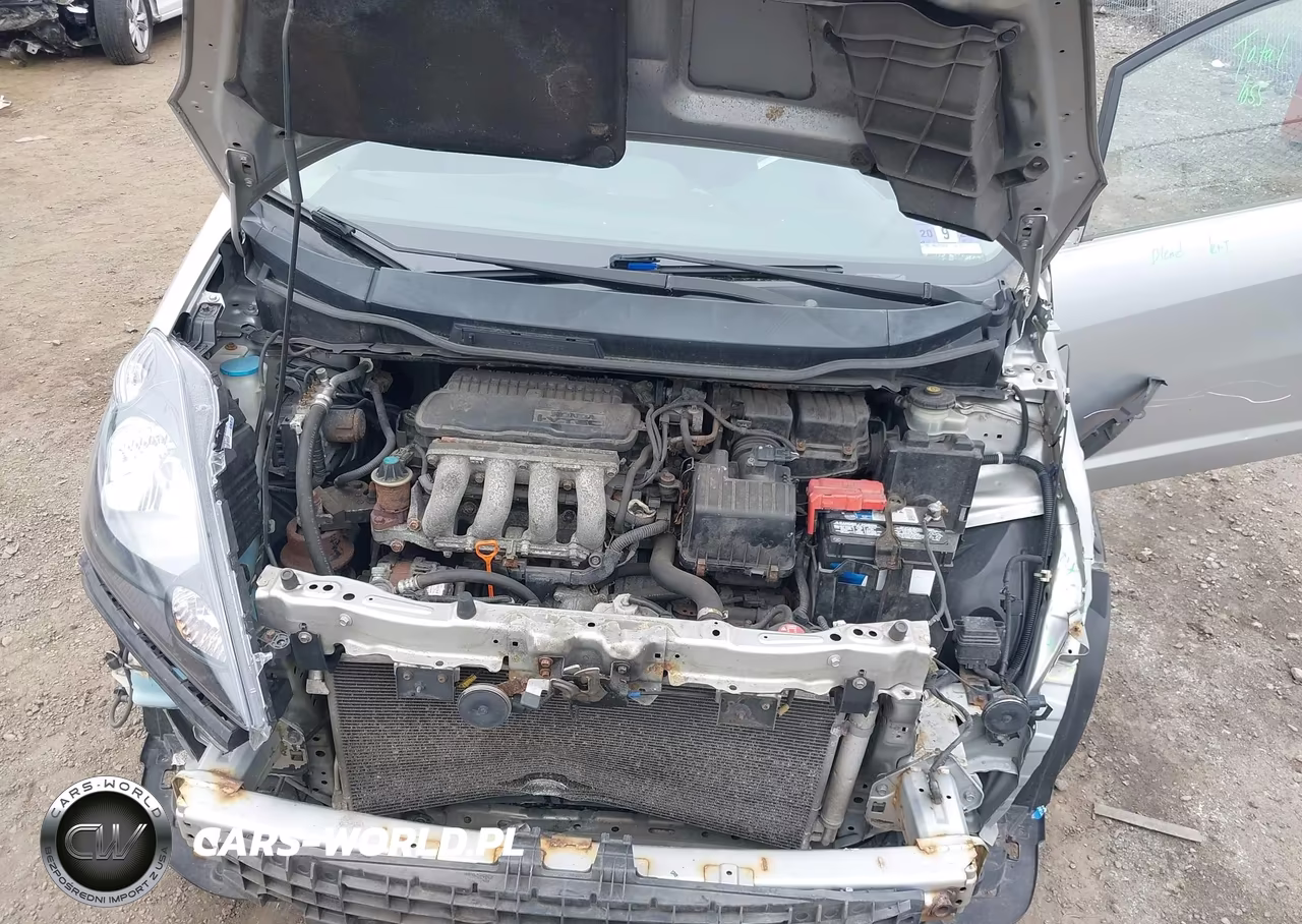 2012 Honda Fit Sport VIN:JHMGE8H50CC000502 - 10