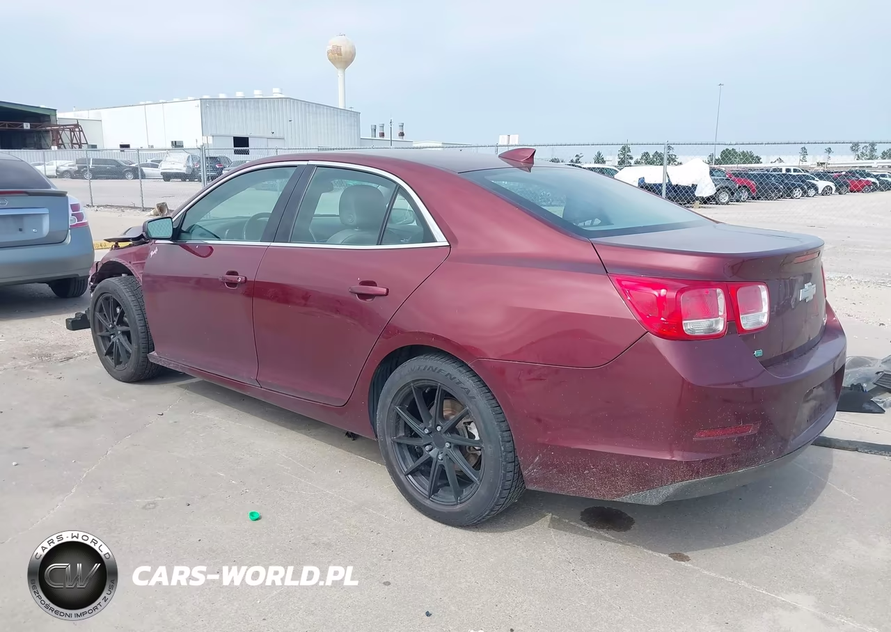 2015 Chevrolet Malibu 2Lt VIN:1G11D5SL8FF181831 - 3