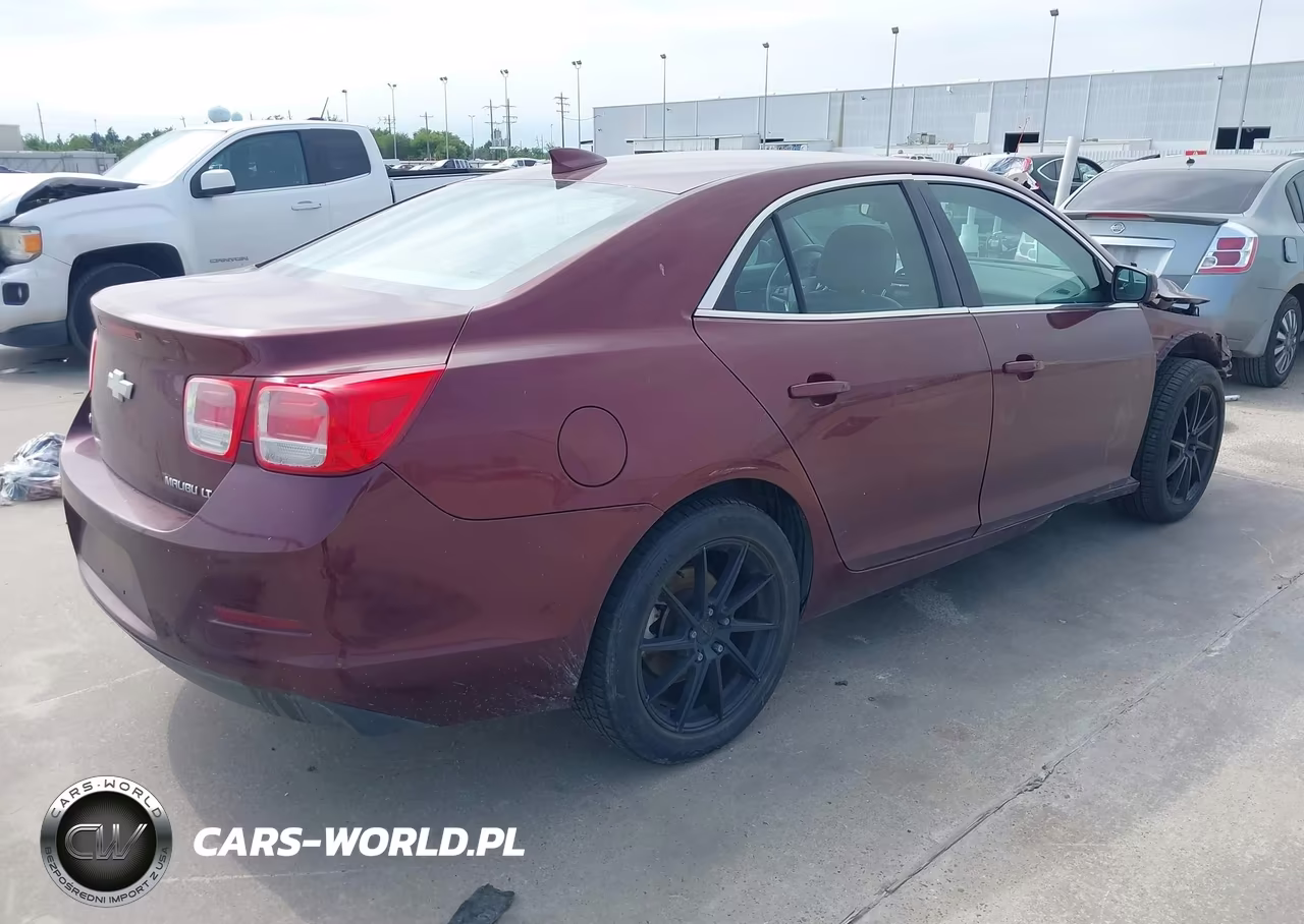 2015 Chevrolet Malibu 2Lt VIN:1G11D5SL8FF181831 - 4