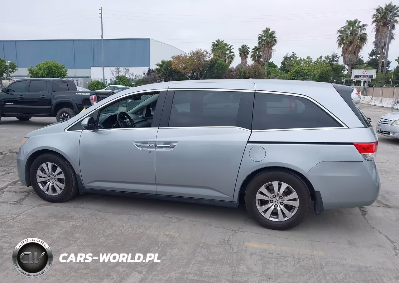 2016 Honda Odyssey Se VIN:5FNRL5H36GB089708 - 14