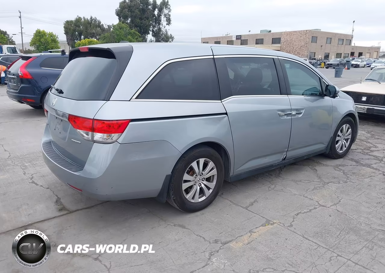 2016 Honda Odyssey Se VIN:5FNRL5H36GB089708 - 4