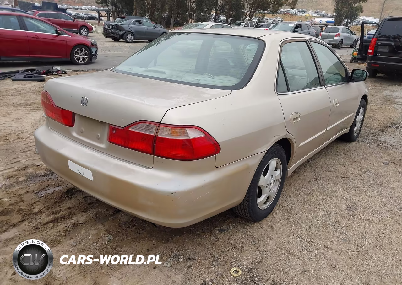 2000 Honda Accord 2.3 Ex VIN:1HGCG6686YA097477 - 4