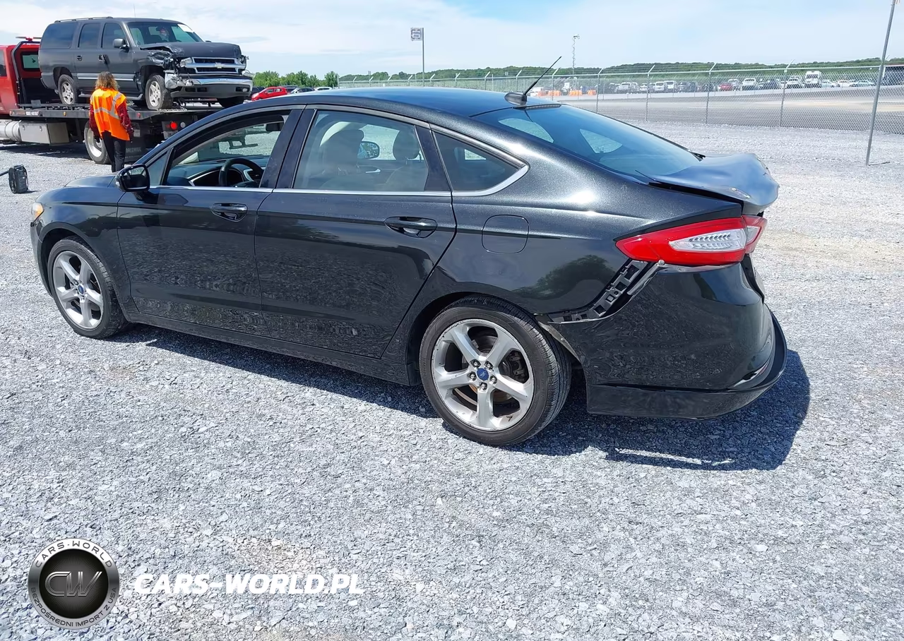 2013 Ford Fusion Se VIN:3FA6P0HR4DR355497 - 3