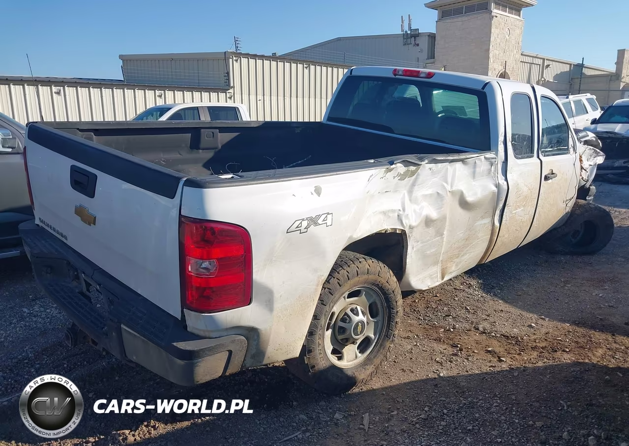2013 Chevrolet Silverado 2500Hd Work Truck VIN:1GC2KVCG8DZ323027 - 4