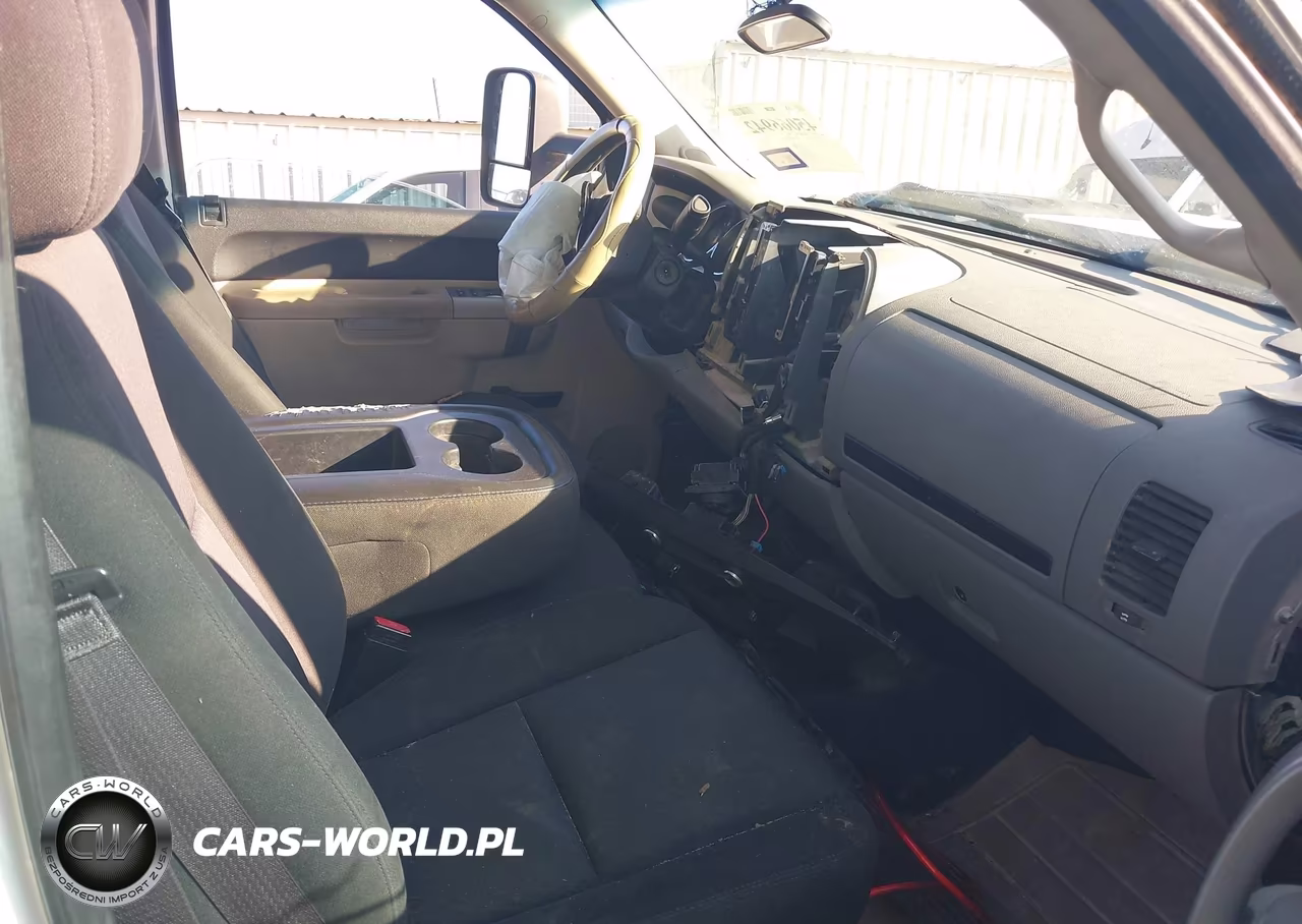 2013 Chevrolet Silverado 2500Hd Work Truck VIN:1GC2KVCG8DZ323027 - 5