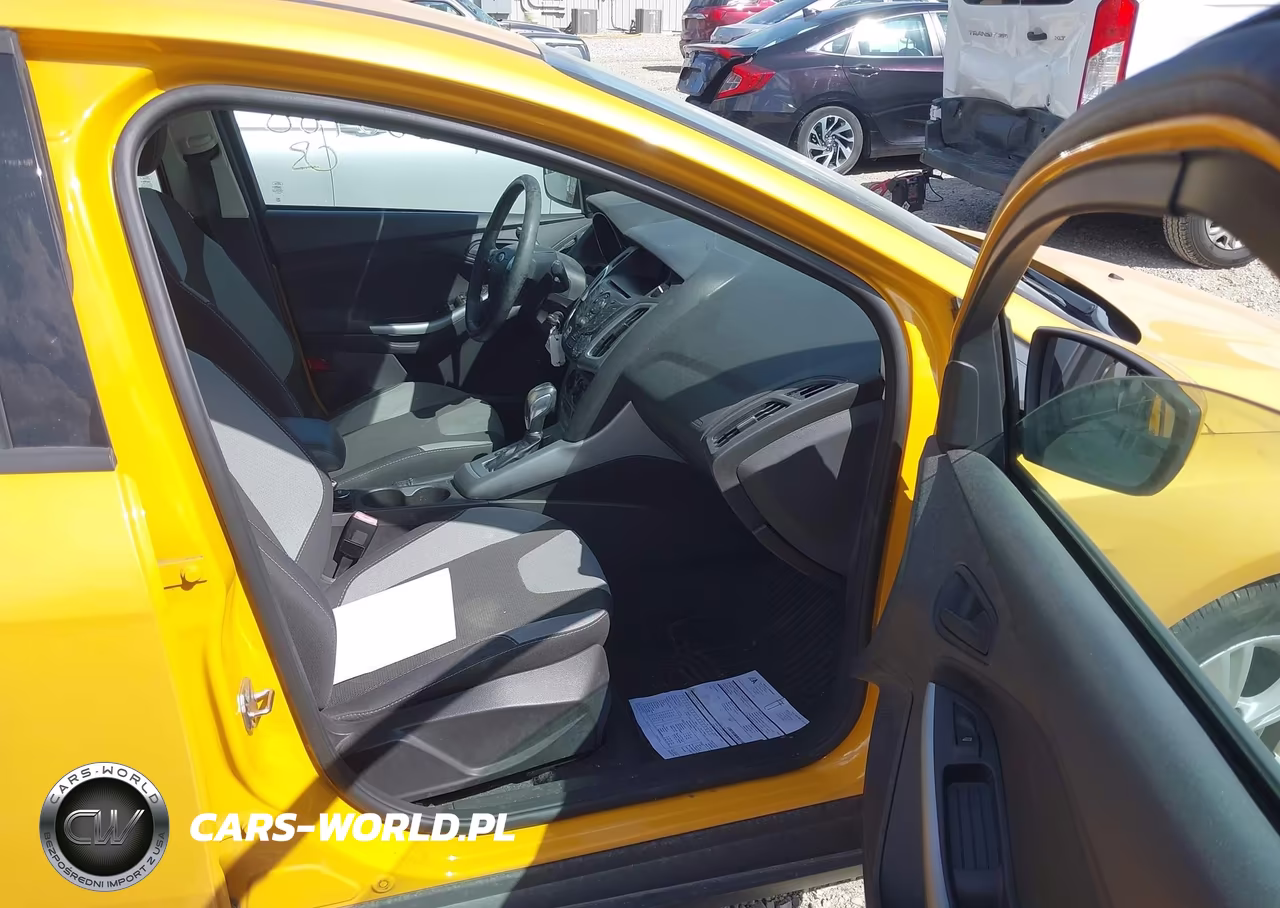 2012 Ford Focus Se VIN:1FAHP3F23CL319751 - 5