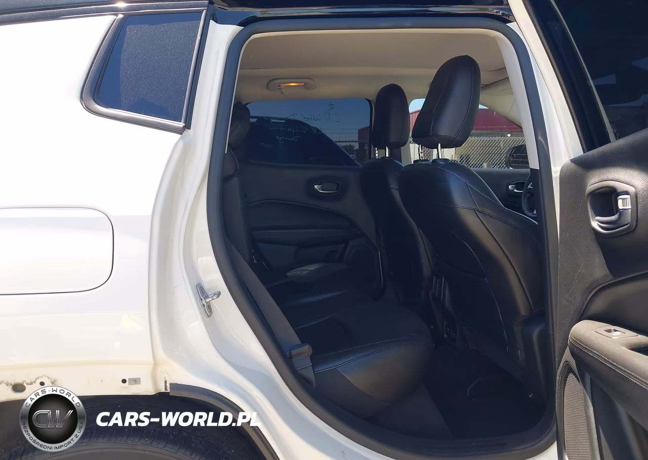 2019 Jeep Compass Altitude Fwd VIN:3C4NJCBBXKT833183 - 8