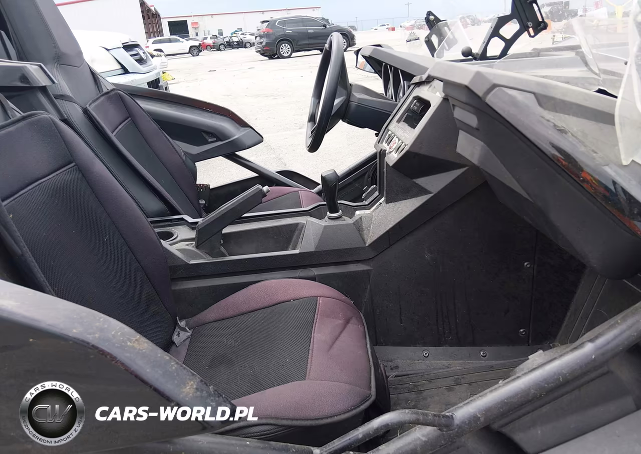 2017 Polaris Slingshot VIN:57XAASFA0H8119006 - 5