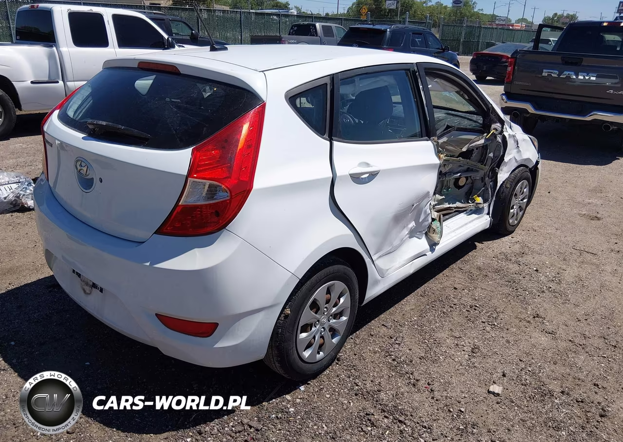 2017 Hyundai Accent Se VIN:KMHCT5AE9HU307601 - 4