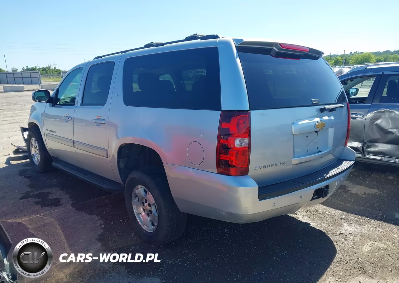 2014 Chevrolet Suburban 1500 Lt VIN:1GNSKJE77ER227436 - 3