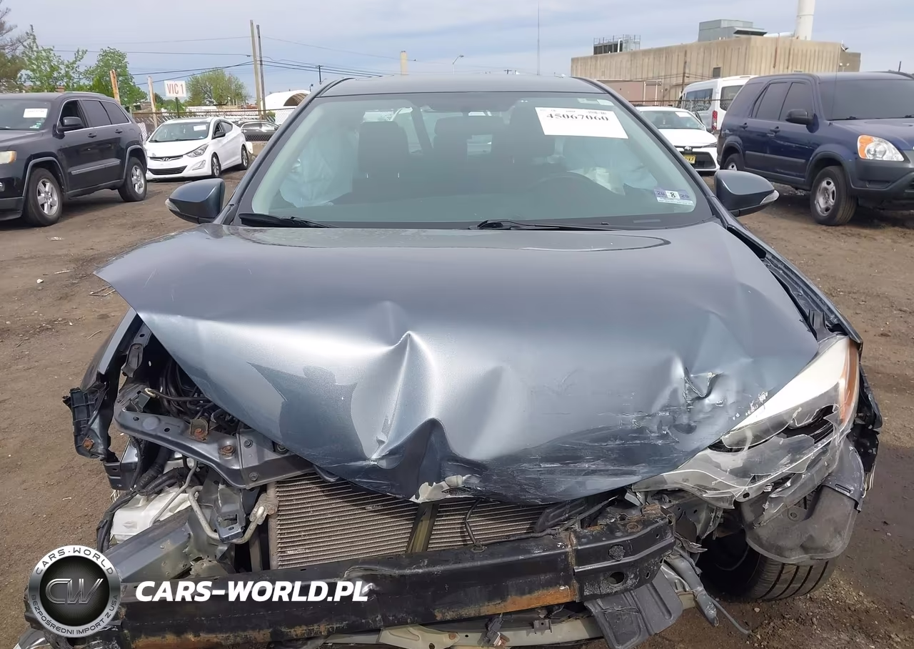 2015 Toyota Corolla S Plus VIN:2T1BURHE0FC451414 - 12