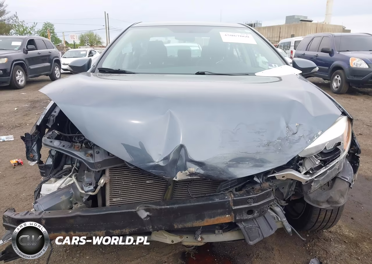 2015 Toyota Corolla S Plus VIN:2T1BURHE0FC451414 - 6
