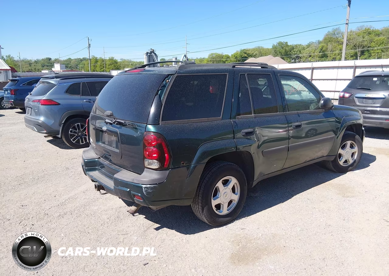 2005 Chevrolet Trailblazer Ls VIN:1GNDS13S952248801 - 4
