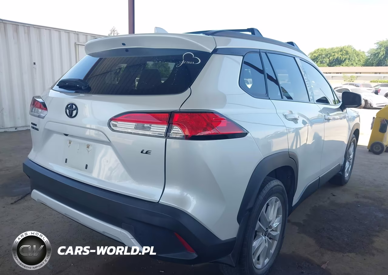 2022 Toyota Corolla Cross Le VIN:7MUBAAAG3NV013861 - 4