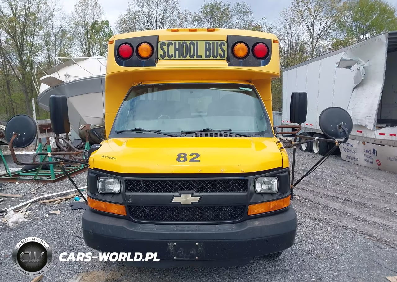 2014 Chevrolet Express Cutaway 3500 VIN:1GB3G3BG6E1145912 - 12