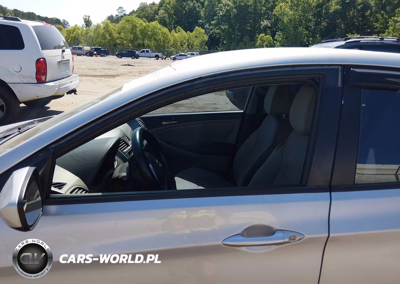 2015 Hyundai Accent Gls VIN:KMHCT4AE1FU838749 - 16