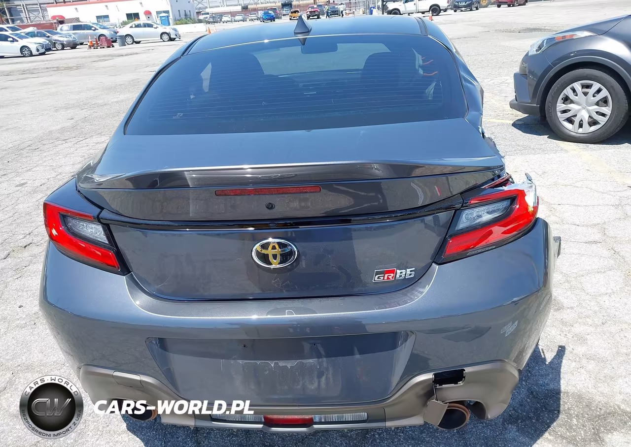 2025 Toyota Gr86 Premium VIN:JF1ZNBE18S9755827 - 17