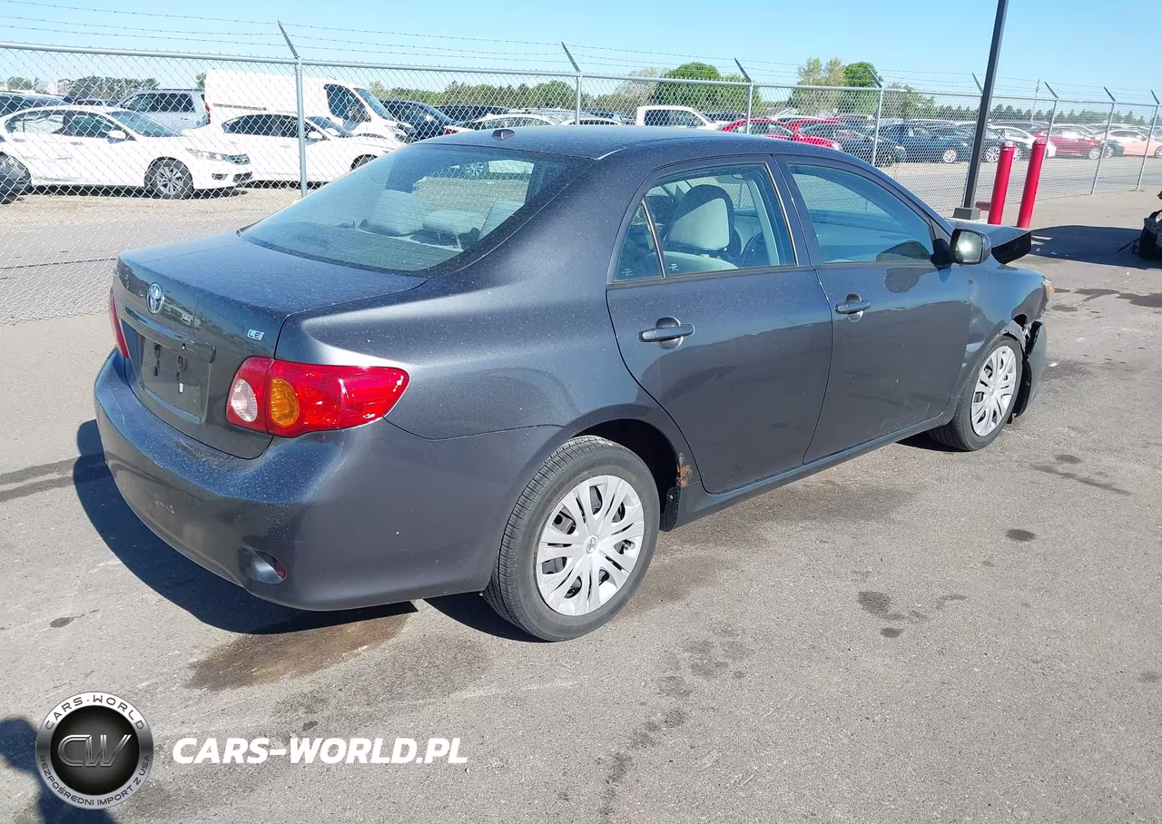 2010 Toyota Corolla Le VIN:1NXBU4EE2AZ311105 - 4