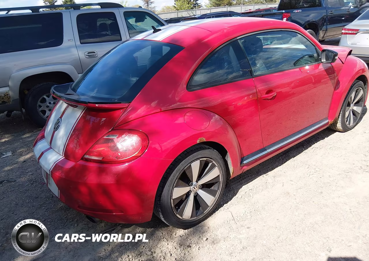 2012 Volkswagen Beetle 2.0T VIN:3VWV67AT5CM618144 - 4