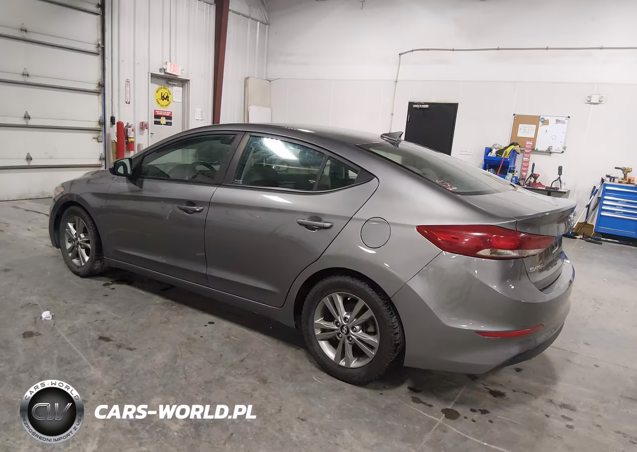 2018 Hyundai Elantra Sel VIN:5NPD84LF8JH354029 - 3