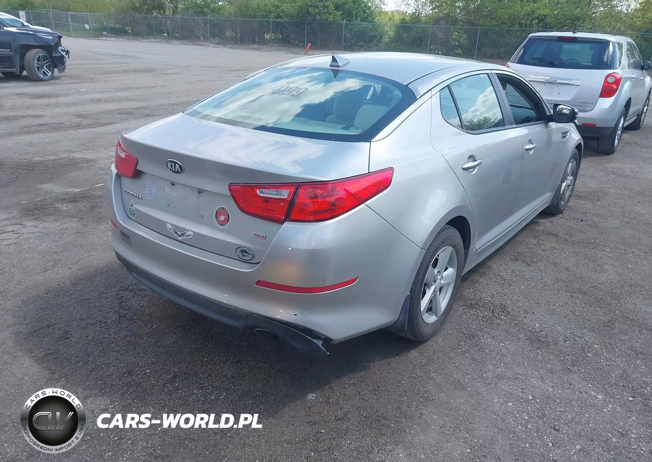 2015 Kia Optima Lx VIN:5XXGM4A79FG446208 - 4