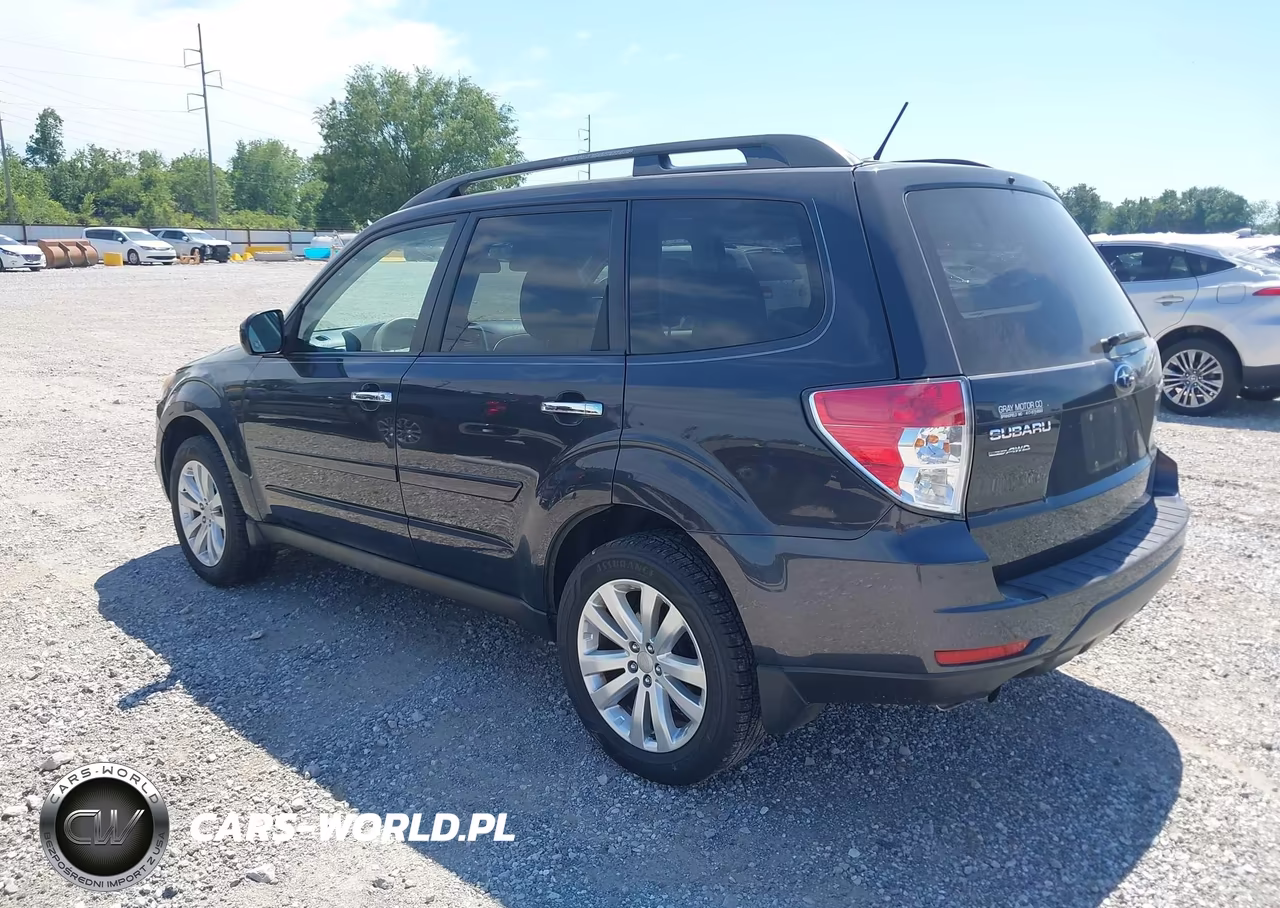2011 Subaru Forester 2.5X Premium VIN:JF2SHBCC5BH746372 - 3