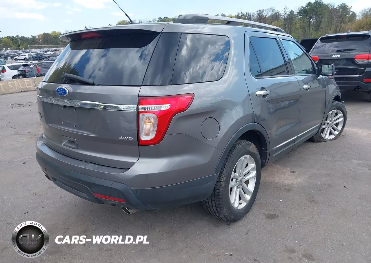 2011 Ford Explorer Xlt VIN:1FMHK8D81BGA29587 - 4