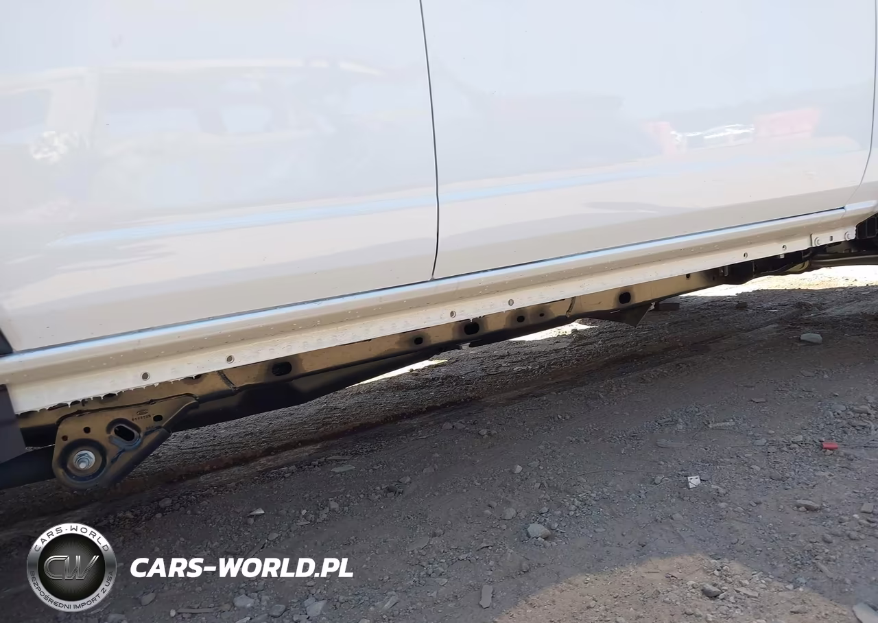 2025 Ford Bronco VIN:1FMDE6BH4SLB65412 - 18