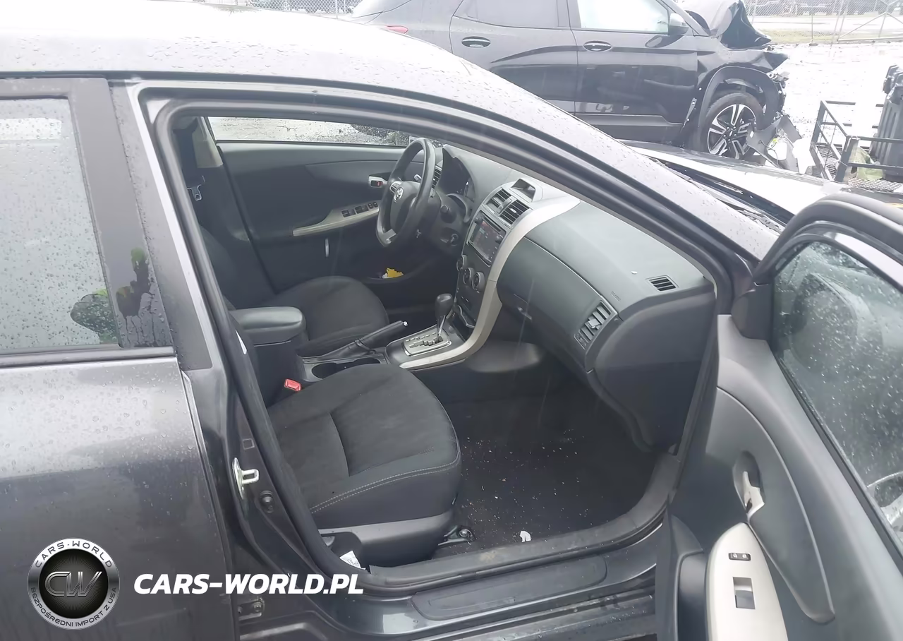 2013 Toyota Corolla S VIN:2T1BU4EE2DC110584 - 5